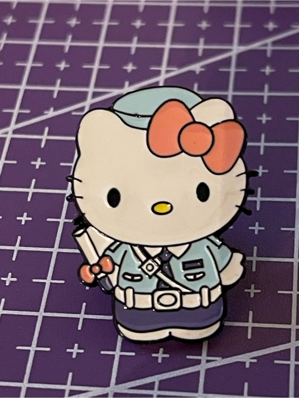 Hello Kitty, police officer enamel pin- NEW